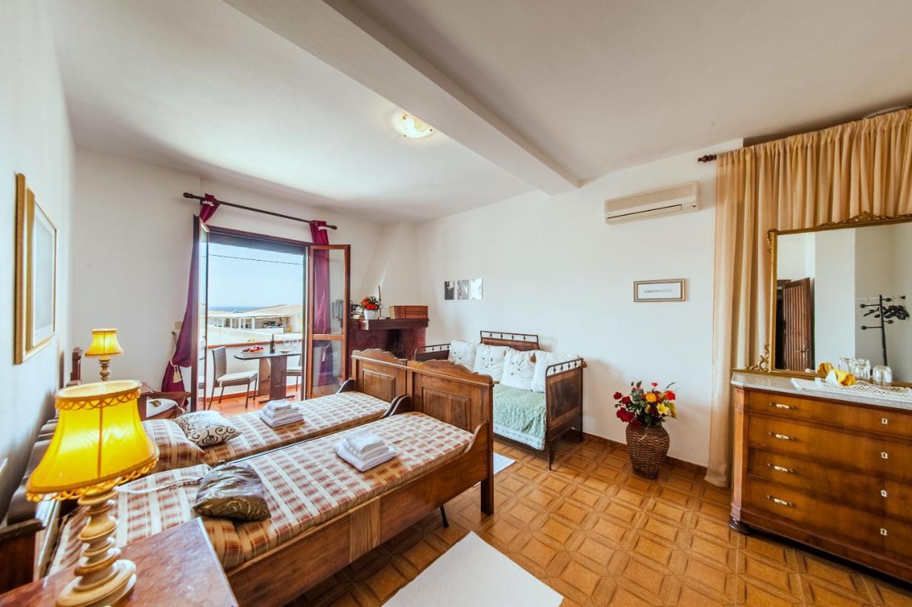 Bed and Breakfast La Casa Di Mannazzotta 1 à Castelsardo Extérieur photo